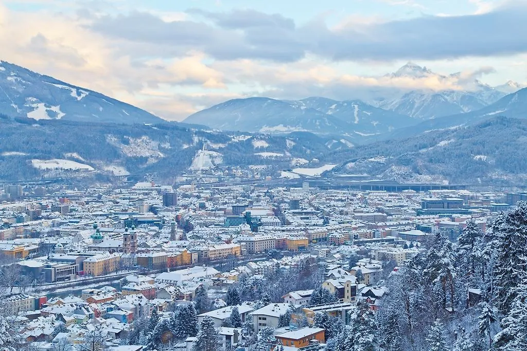 Chalet Inn Innsbruck 0*,